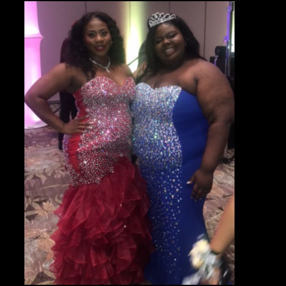 Prom Dress πβ€ - Picture 4 of 4