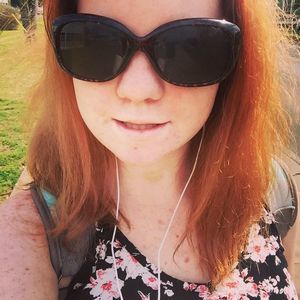 Meet your Posher, Lexie