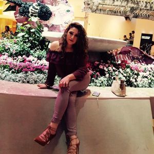 Meet your Posher, Karinita