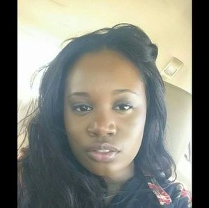 Meet your Posher, Janecia