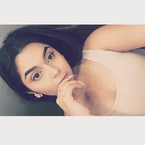 Meet your Posher, Joana