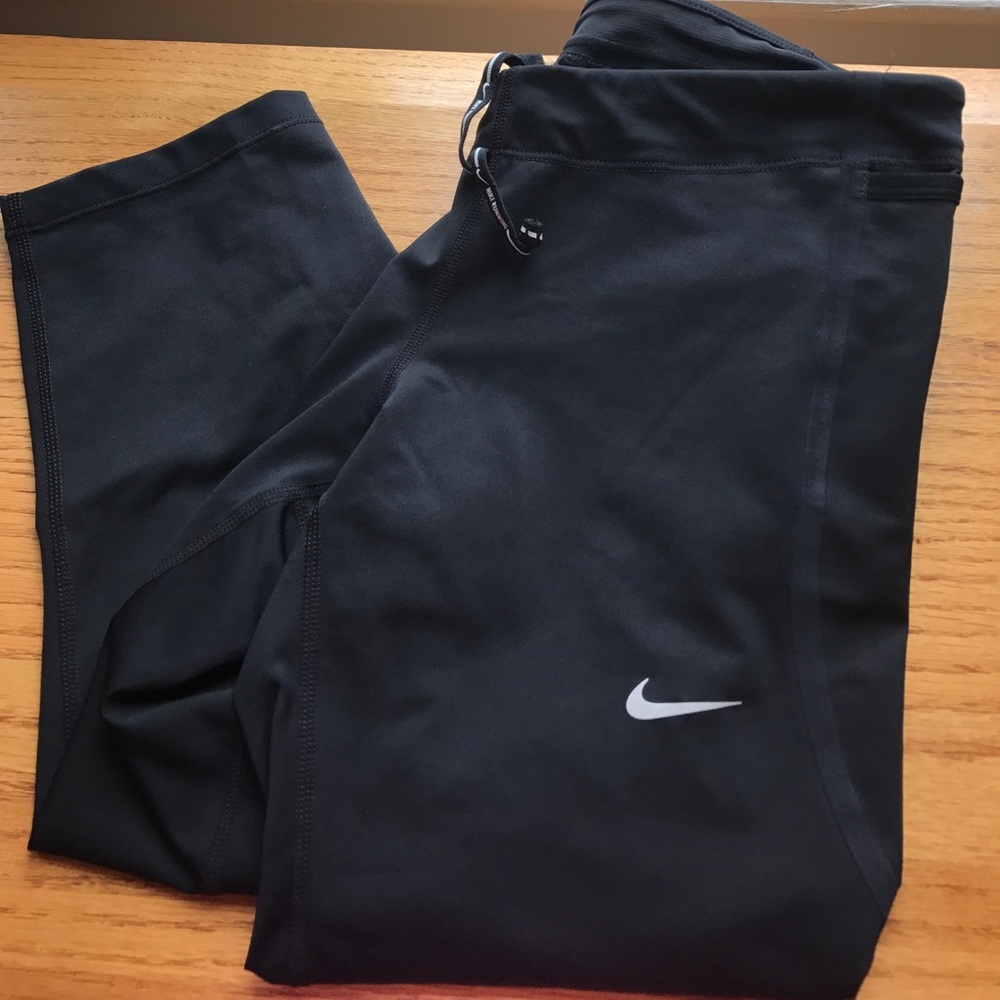 Nike Reflective Running Crop