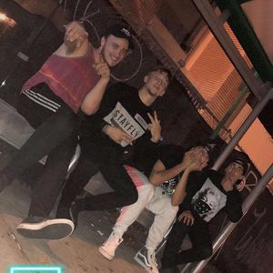 Meet your Posher, Jaron