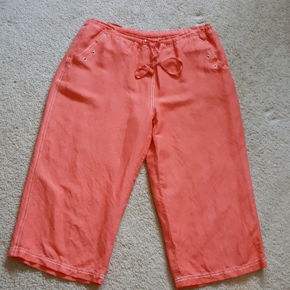 Womens Capri pants