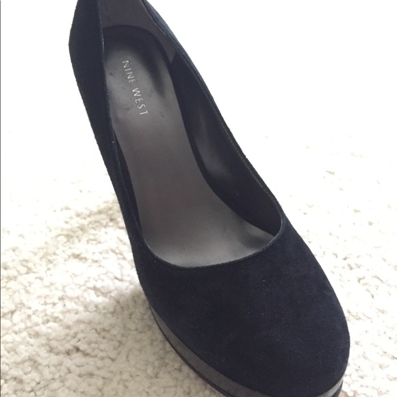 Black Nine West heels - Picture 1 of 4