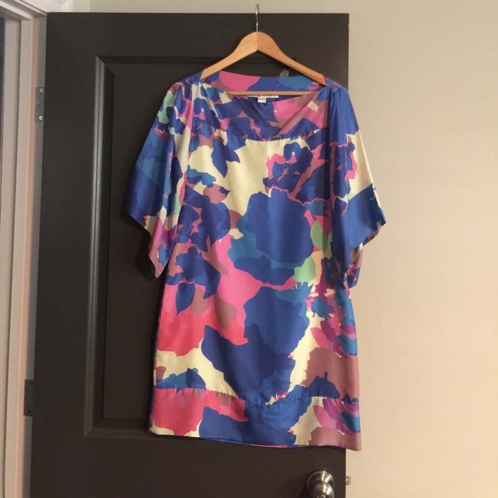 NWOT DVF silk kimono sleeve dress