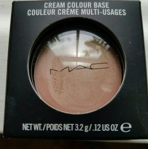 MAC Hush cream colour base
