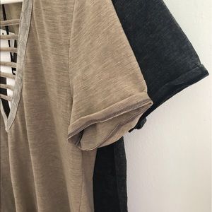 LAST - Taupe deep V oversized ladder top