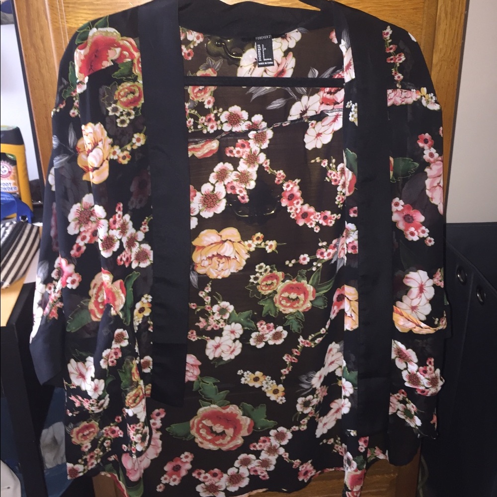 Flowered kimono