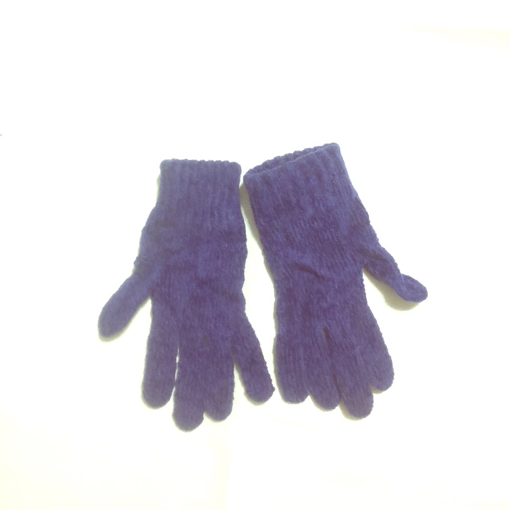 Cute purple gloves