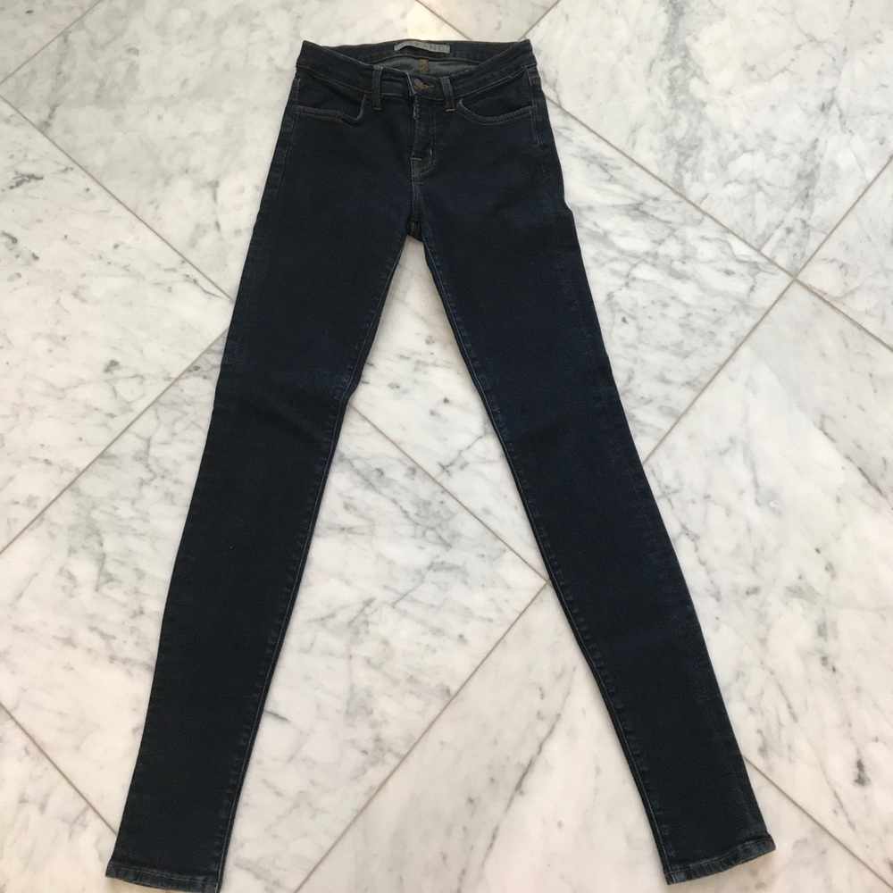 Woman's dark denim J brand Jeans