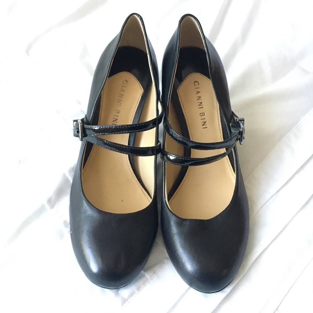 Gianni Bini Mary Jane Leather Pumps