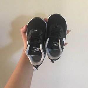 Baby Nike air max Thea