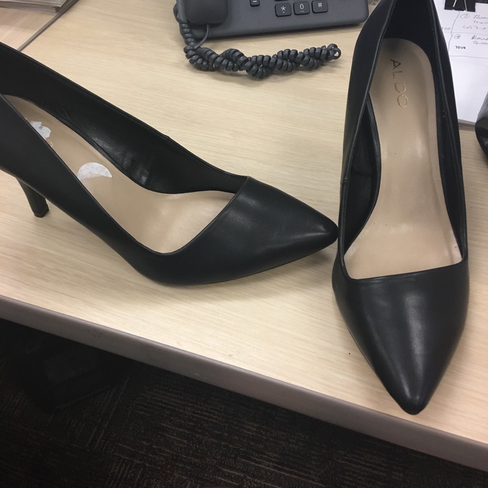 Black Ado pumps Wore once for an hour