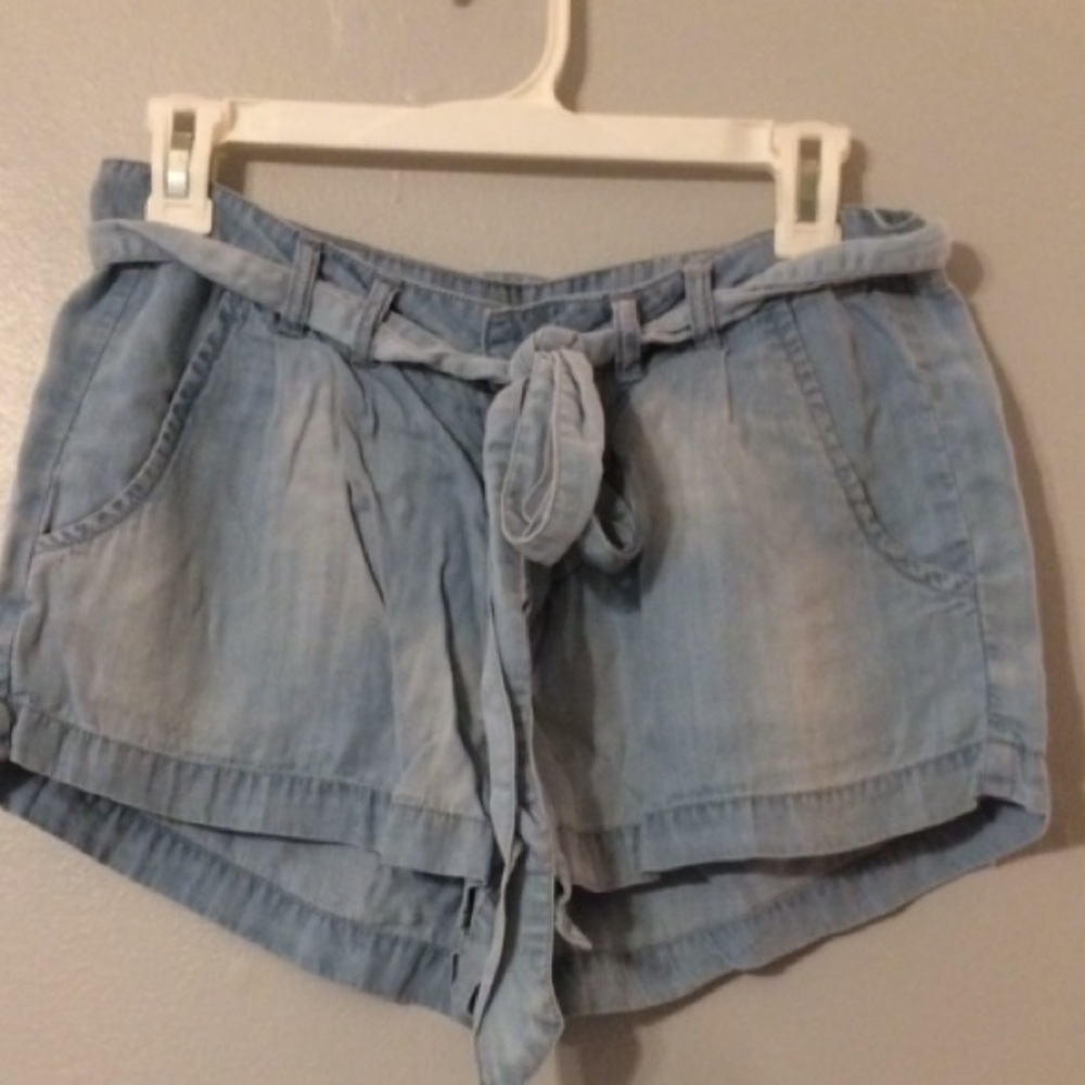 Francesca's Chambray Short