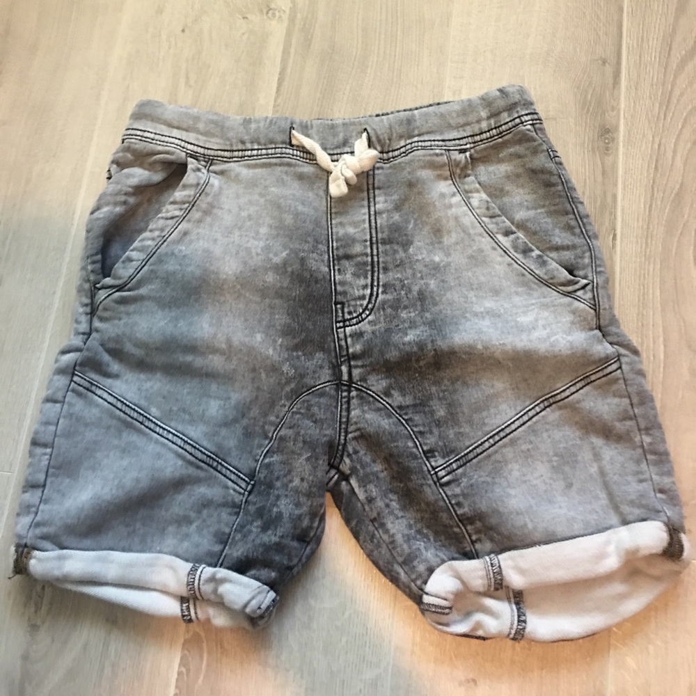 Zara shorts size M