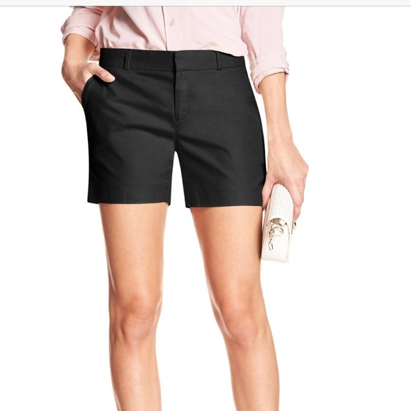 Banana Republic Pants - Banana Republic black shorts  sz 0P