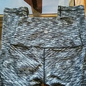 Lululemon size 2