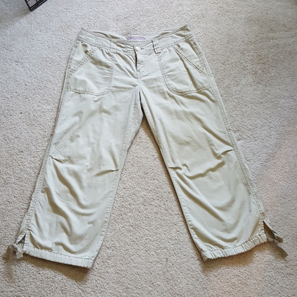 Womens Capri pants size 7/8