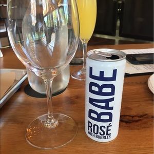 Meet your Posher, Leslie