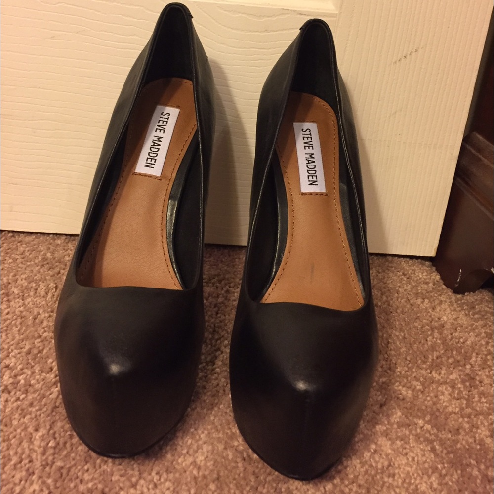 Black Steve Madden heels
