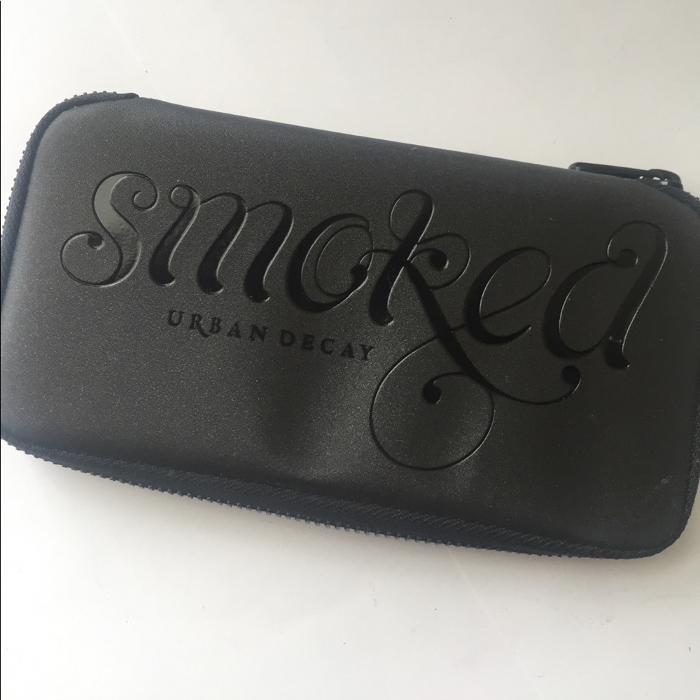 Urban Decay SMOKED palette