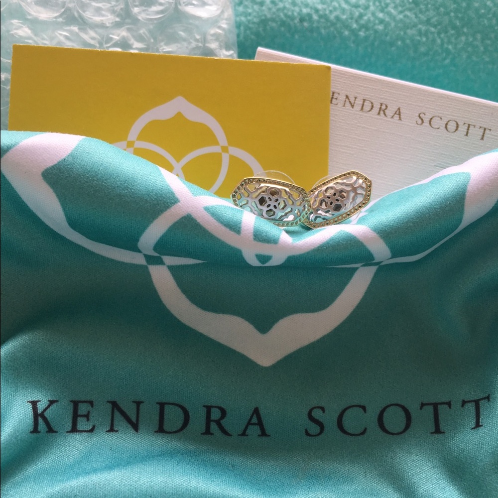 SOLD KS Ellie/Bryant Studs in Silver Filigree