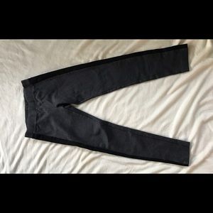 Stylish thick knit Gap leggings, XS!