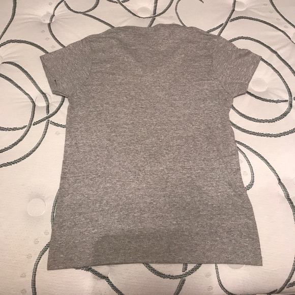 T-Shirt - Picture 3 of 4