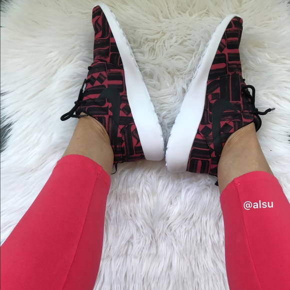 Nike Roshe One Print W - Picture 2 of 8