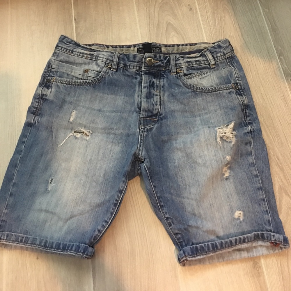Bershka Denim shorts size 32