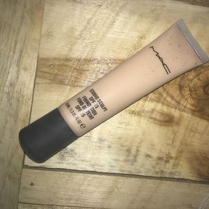 MAC studio sculpt foundation