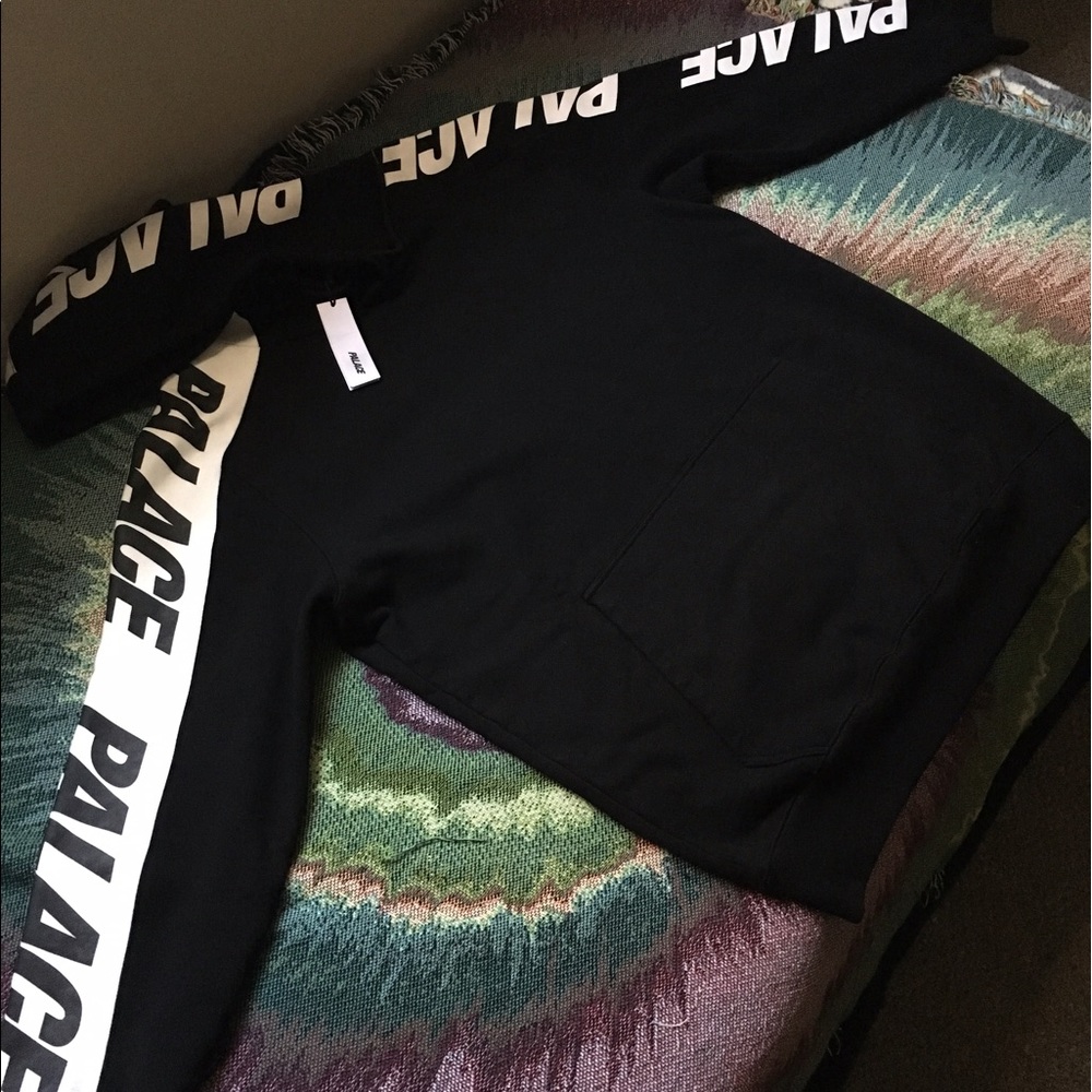 Palace Winter collection 16' "Large Up" hoodie.