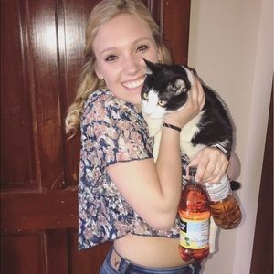 Meet your Posher, Mckenzie