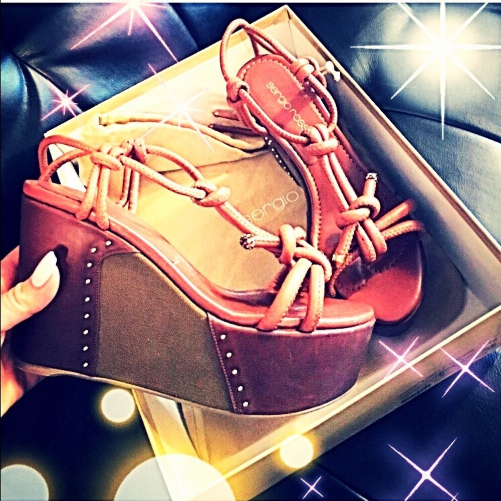 Sergio Rossi popular designer olive/cognac wedge