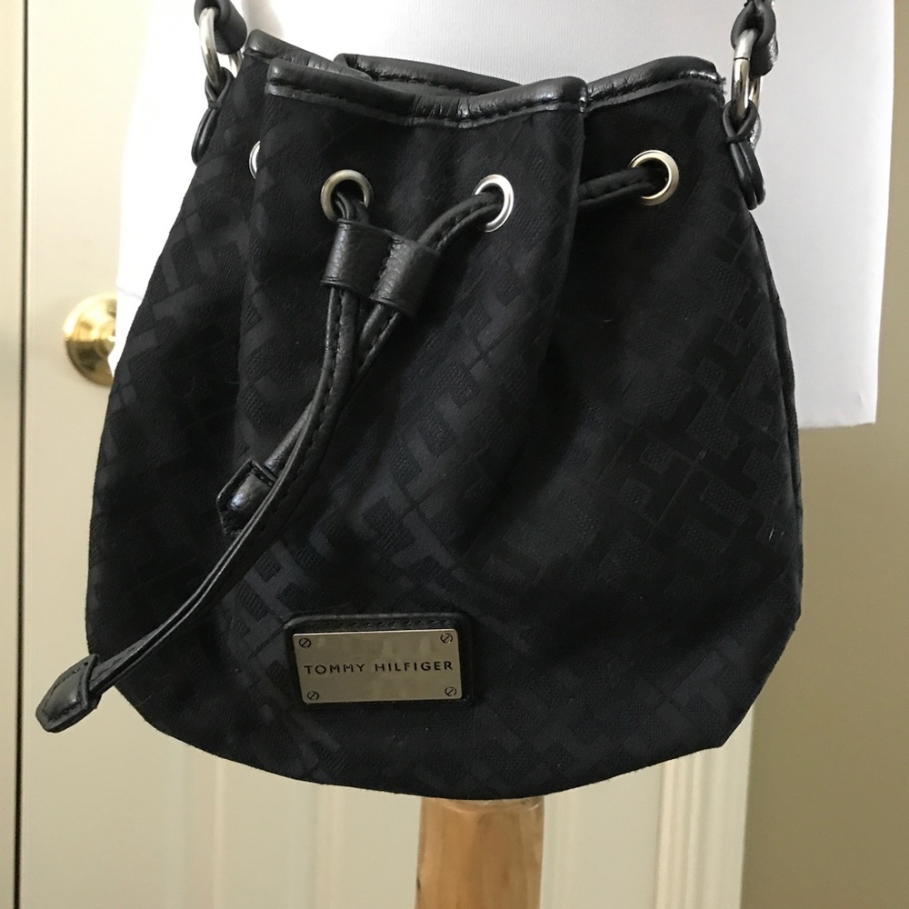 Black Tommy Hilfiger Crossbody Bag