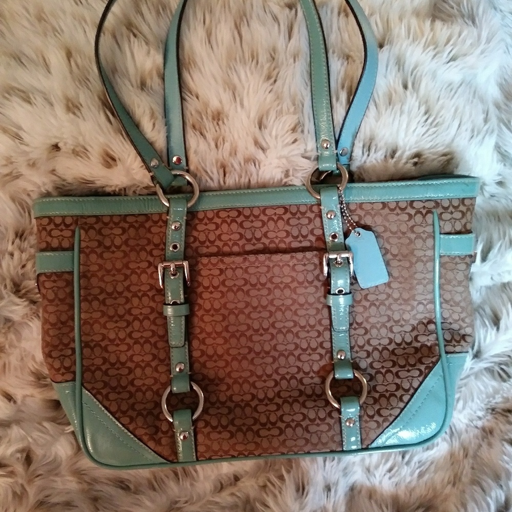 Coach purse never used