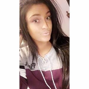 Meet your Posher, Carlie