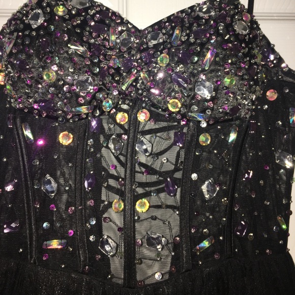 Prom / Pageant Dress - Picture 2 of 2