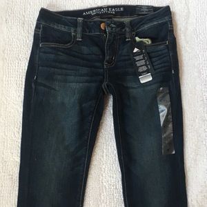 NWOT American Eagle Super Stretchy Jeans