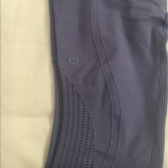 Lululemon Leggings. Size 2 - Picture 3 of 6