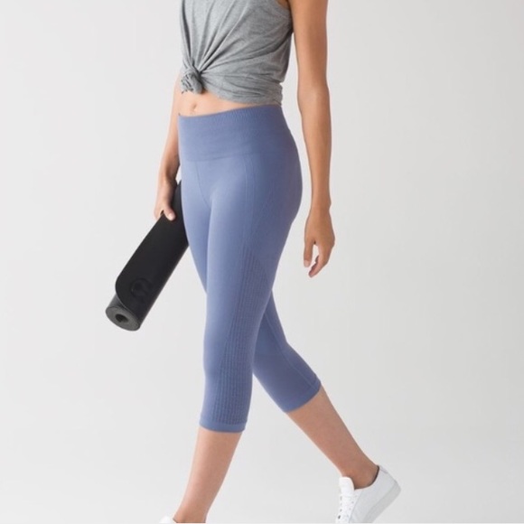 Lululemon Leggings. Size 2 - Picture 1 of 6