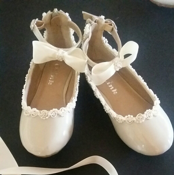 Beige girls shoes - Picture 2 of 2