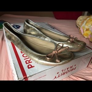 MOVING SALE! Kenneth Cole Reaction ballet flats