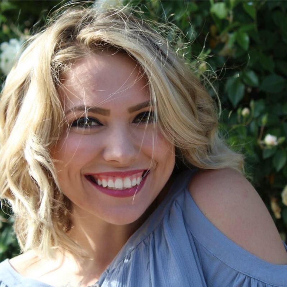 Meet your Posher, Chloe