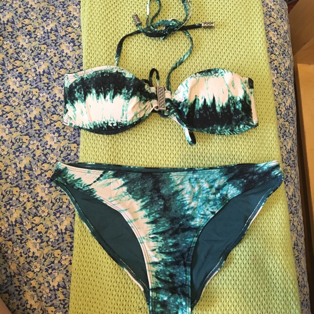 H&M tie dye bikini set!!