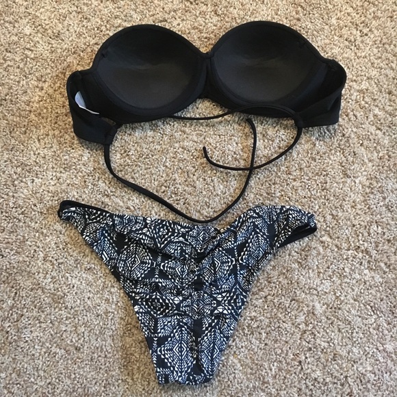 Two piece bathing suit - Picture 2 of 3