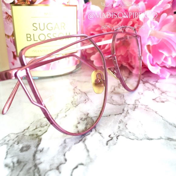 ❗️Flash Sale! Rose Frame Clear Cat Eye Sunglasses - Picture 4 of 6