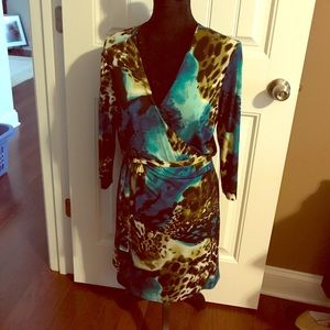 Beautiful wrap dress!