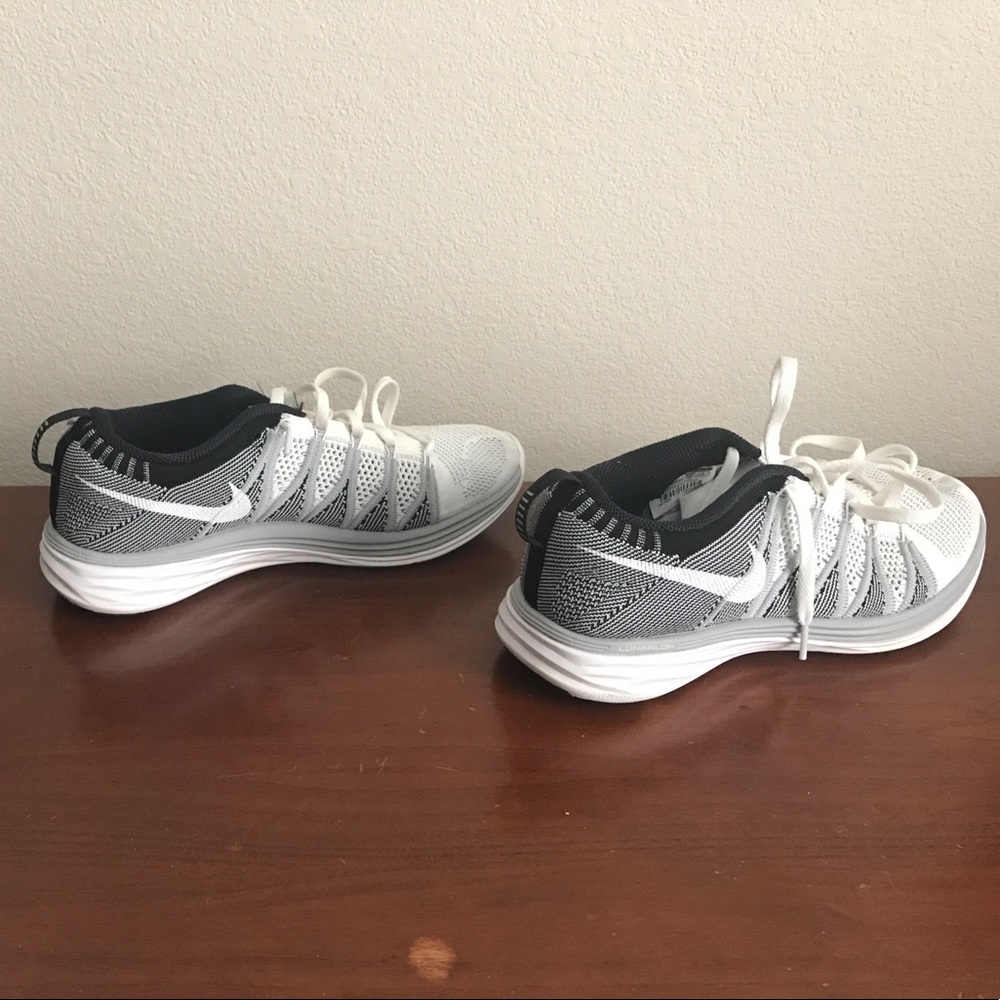 Great condition Nike shoes